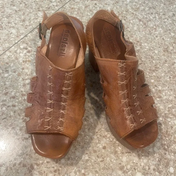 BedStu Women's Tan Platform Sandals - Picture 2 of 5